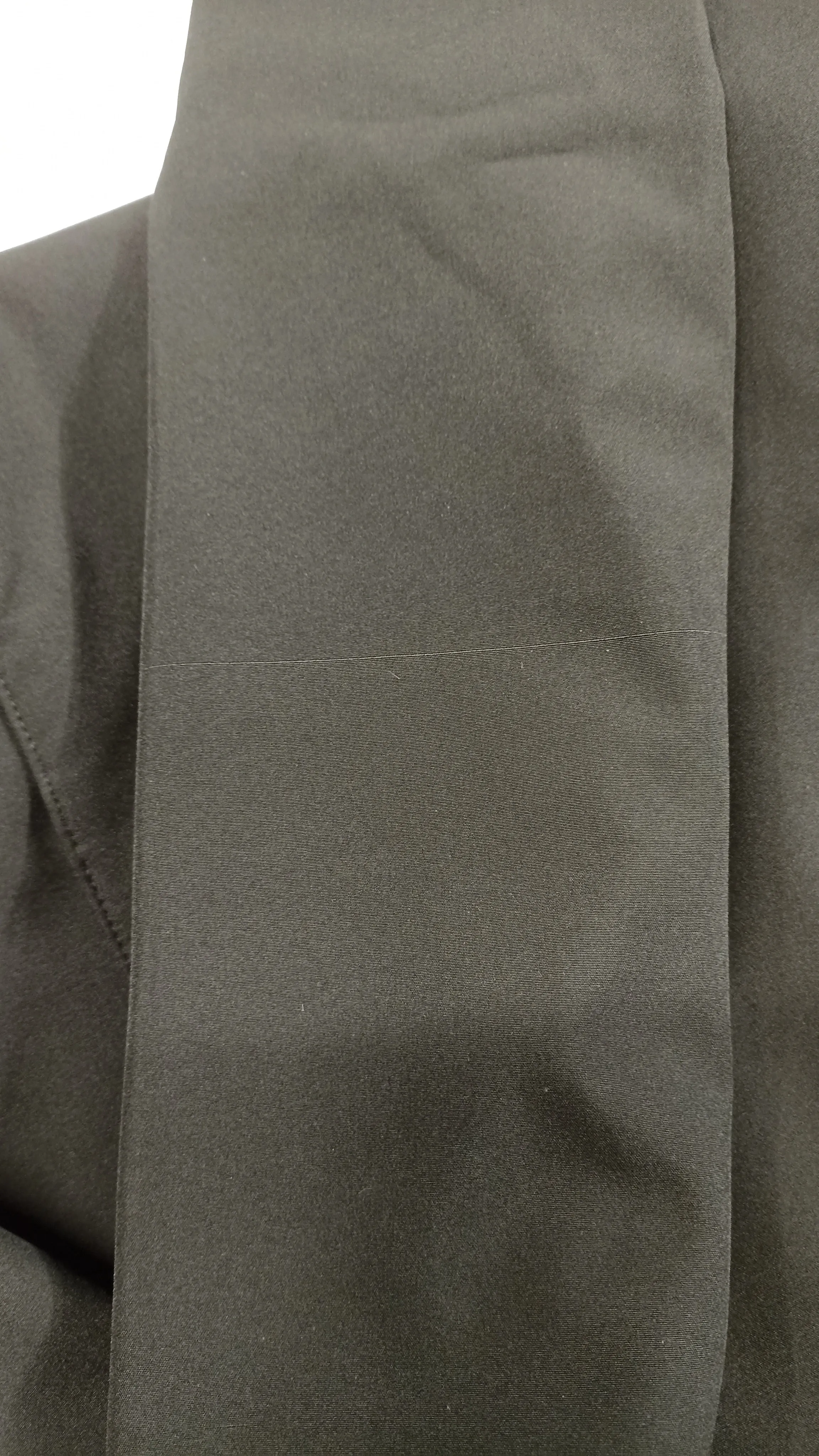 'Black Classic' coat in size S long (with imperfection)