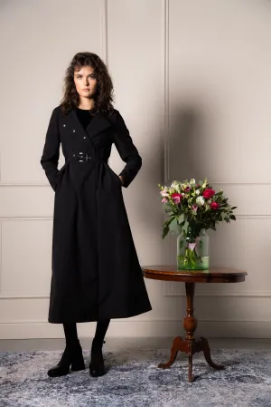 'Black Classic' coat in size S long (with imperfection)