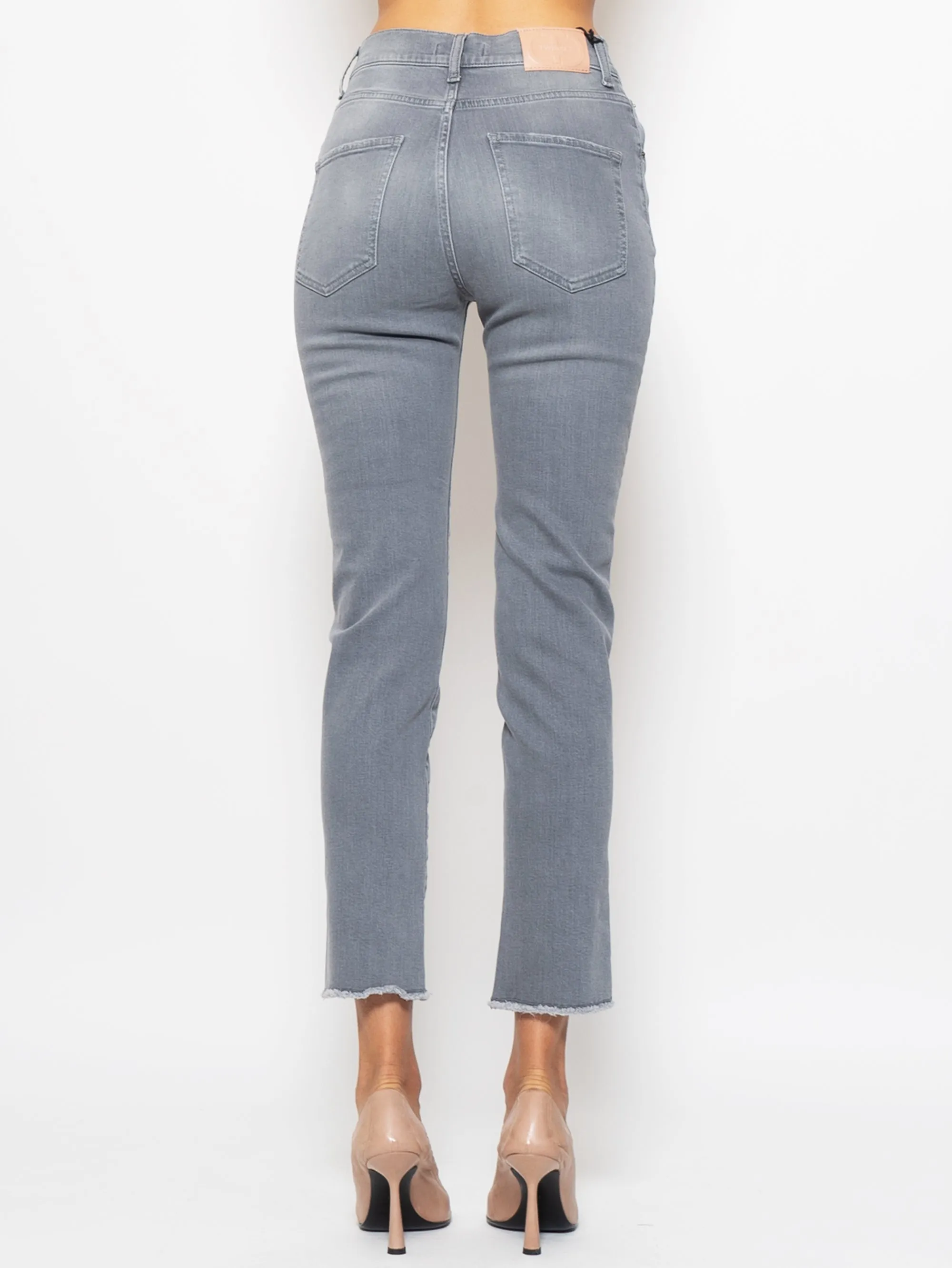 Jeans Slim Fit con Orlo Sfrangiato Grigio
