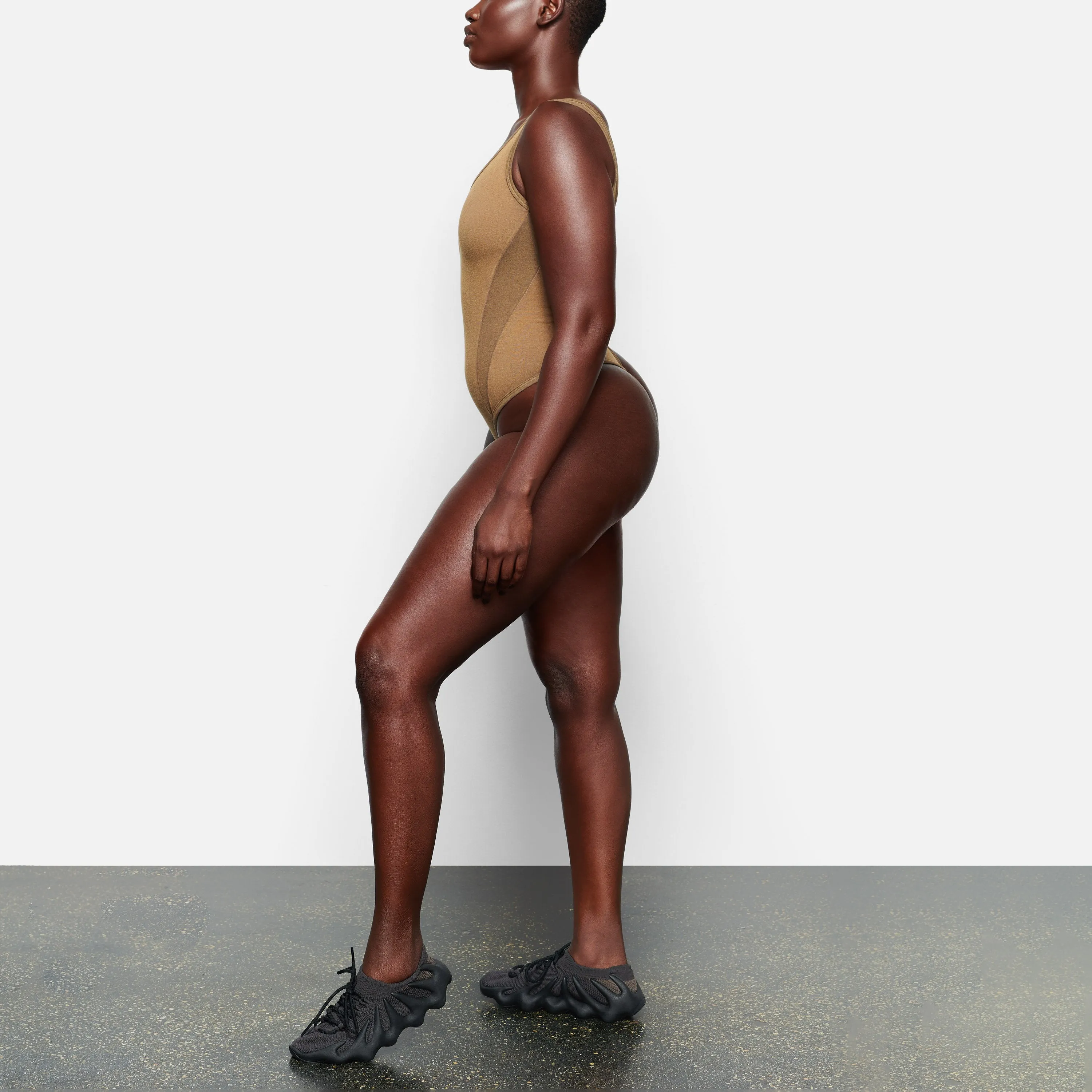 OUTDOOR BASICS TANK BODYSUIT | SEPIA